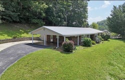 3590 KY-638, Manchester, KY 40962