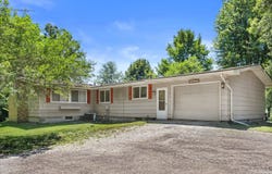 W347S7680 Sprague Rd, Eagle, WI 53119