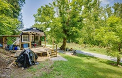 2579 Waters Edge Road, Duffield, VA 24244