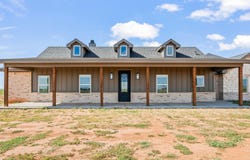 708 E F M 597, Abernathy, TX 79311