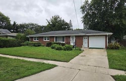 1233 W logan, FREEPORT, IL 61032