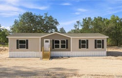 11031 NE 80 Avenue, Bronson, FL 32621