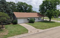 1022 W 5th St, Beloit, KS 67420