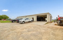 1212 S Washington Street, Pilot Point, TX 76258