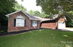 1035 E 24th Street, Newton, NC 28658