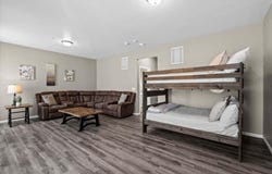 215 N 3rd Street, Branson, MO 65616