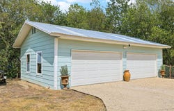 372 Old Lockhart Rd, Lockhart, TX 78644