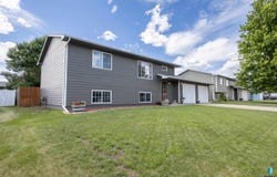 209 N Chris St, Worthing, SD 57077