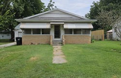 302 Chicago, Marionville, MO 65705
