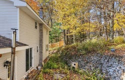 10 HEMLOCK Road, MOUNT POCONO, PA 18344