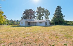 27205 SE CARL St, Gresham, OR 97080