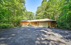 2026 HUNTER MILL Road, VIENNA, VA 22181
