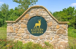 13320 Winner's Circle, Smithville, MO 64089