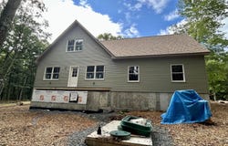187 Deer Trail Drive, Hawley, PA 18428