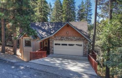 161 Grizzly, Lake Arrowhead, CA 92317