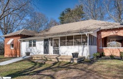 566 S Harper Extension, Laurens, SC 29360