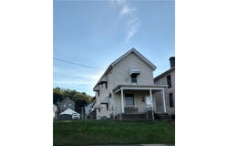 1107 Crest Ave, Charleroi Boro, PA 15022