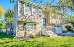 54 Madeira Drive, Depew, NY 14043