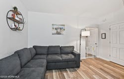 12 Cypress Court, Clinton, NJ 08809