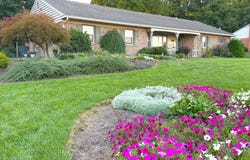 1736 LINCOLN GARDENS Road, EPHRATA, PA 17522