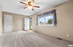 44 Glenmore Rd, Pueblo, CO 81001