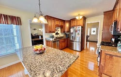 619 Maplewood Dr, Galax, VA 24333