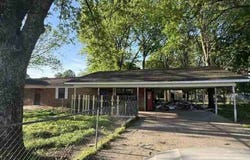 607 NW 2nd St, Atkins, AR 72823