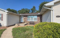 1015 Cambridge Drive, Rantoul, IL 61866