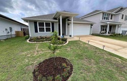 5276 Peach Dr, Pace, FL 32571