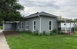 240 N 6th, Hebron, NE 68370