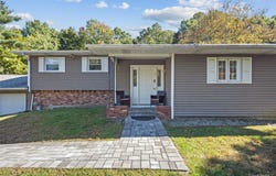26 Terri Lee Lane, Spring Valley, NY 10977