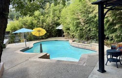 1013 Overhill Drive, Bedford, TX 76022