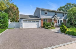 3 Lesley Drive, Syosset, NY 11791