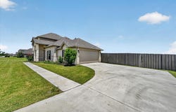 401 Berkeley Drive, Waxahachie, TX 75167