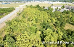 Hazel St, Carthage, MO 64836