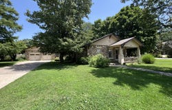 221 Monroe Street, Thayer, MO 65791