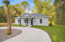 4145 Woodfin Cir, Pace, FL 32571