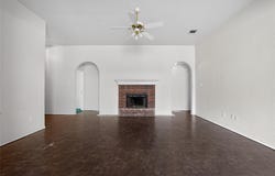 152 Eagle Dr, Luling, TX 78648