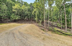 TR A Crossbow Cir, Roanoke, VA 24018