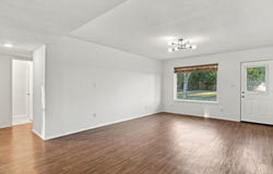 1714 Twin Island Dr, Lockhart, TX 78644