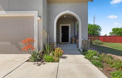 5245 Nature Path, Marion, TX 78124