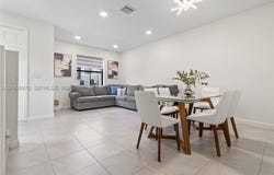 11410 W 34th Way, Hialeah, FL 33018