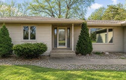 101 Mapleridge Drive, Mankato, MN 56001
