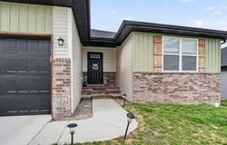 738 Swiss Road, Marshfield, MO 65706