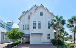 200 Round Road, Port Aransas, TX 78373