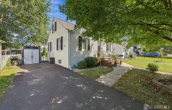 212 Stephenson Avenue, Middlesex, NJ 08846