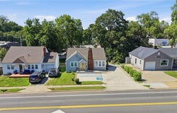 102 SW 2nd Street, Lee's Summit, MO 64063