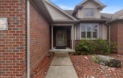 11 Azalea Ct, Wheeling, WV 26003