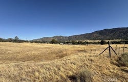 39922004 Valley View Rd, Caliente, CA 93518