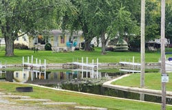 9827 N Lincoln Road, Syracuse, IN 46567